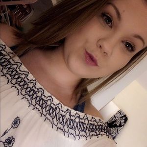 Meet your Posher, Makenzie
